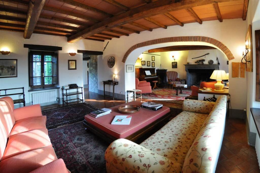Exclusive Villa Parrano - Countryside With Pool Екстер'єр фото
